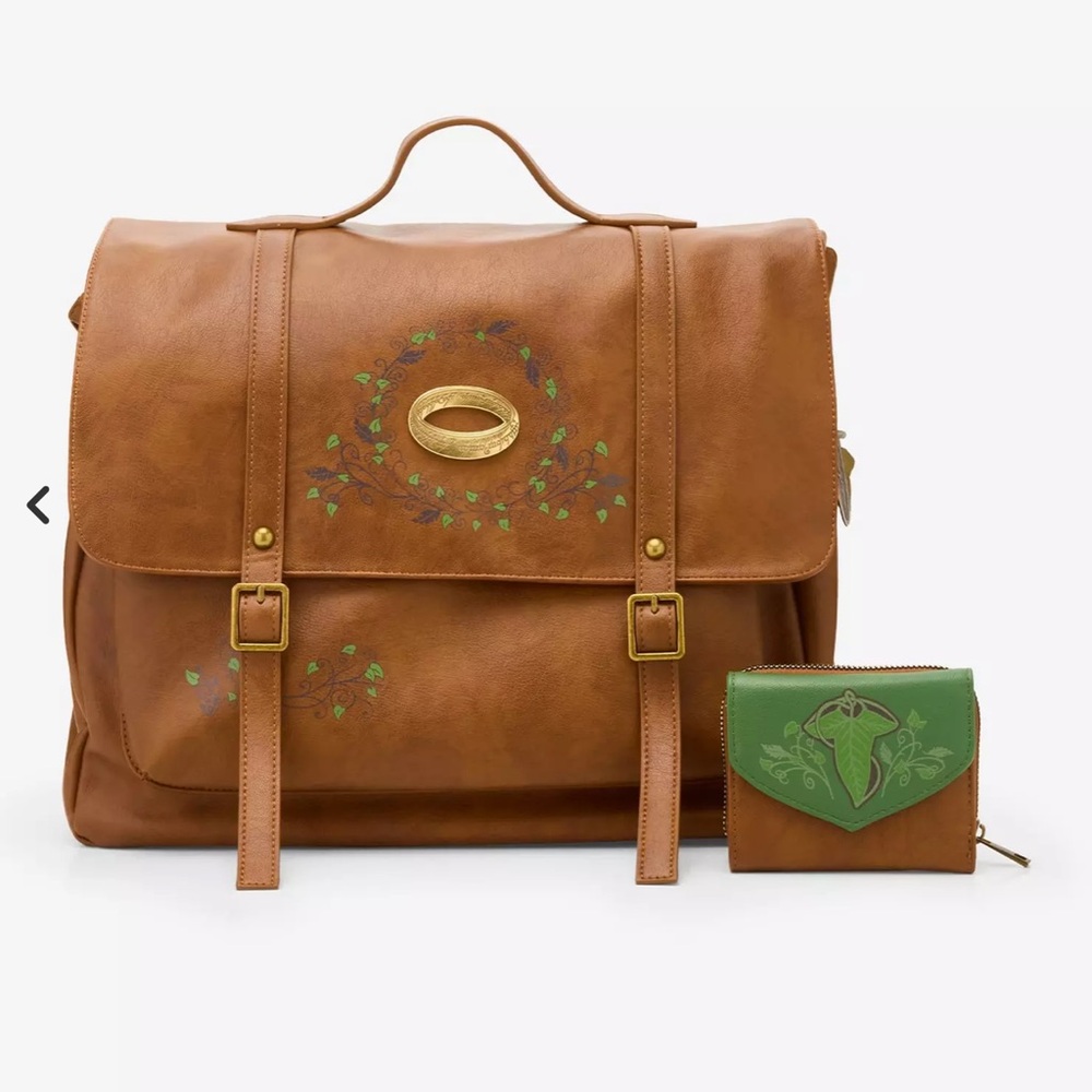 Her Universe The Lord Of The Rings One Ring Leaves
Messenger Bag & Wallet Set